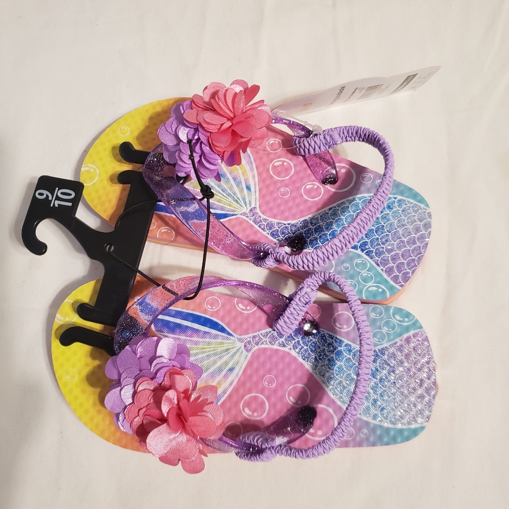 Girls Mermaid flip flop size 9/10